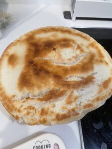 米粉パンをフライパンで焼く